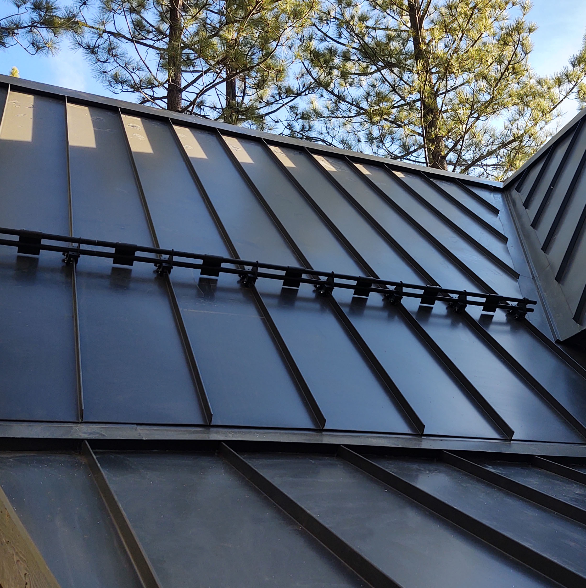 Metal vs Asphalt Roofing in McCordsville: A Quick Breakdown